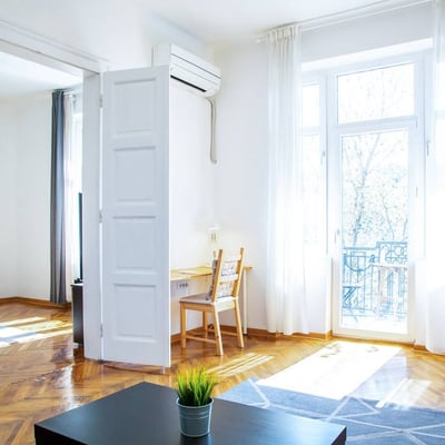 Alquiler de un apartamento luminoso y amueblado de 2 habitaciones, 60 m², Belgrado, Serbia